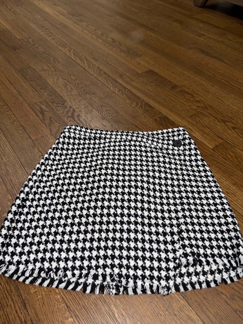 SO Black and White Houndstooth Mini Skirt